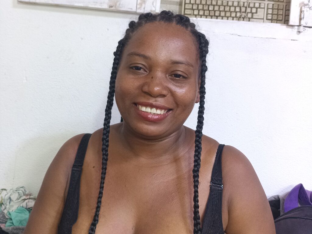 VanessaLocsine></p>

       
    </div>
    </div>
</div>
<div class=
